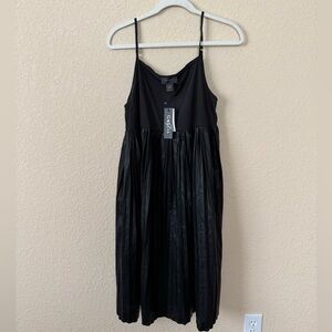 NWT Garcia Black Pleated Dress, Size Large